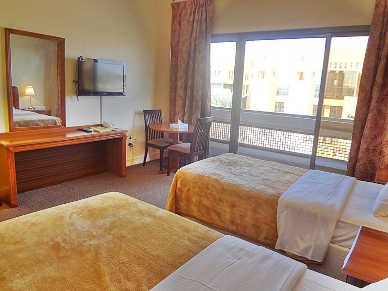 Top Hotel Apartments Al Ain Exteriör bild